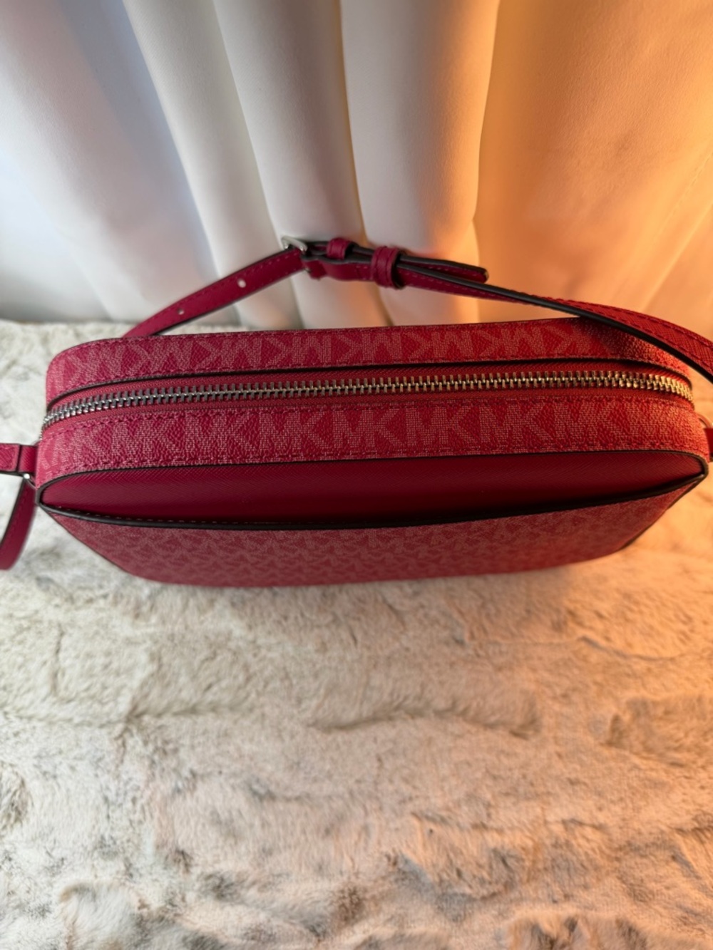 Michael Kors Pink-Red Signature Crossbody Bag - Picture 3 of 16